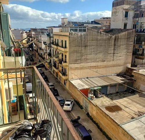 appartamento in vendita a Palermo in zona Zisa