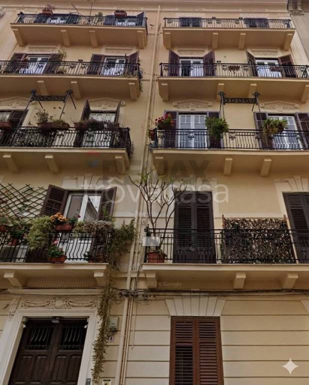 appartamento in vendita a Palermo in zona Zisa