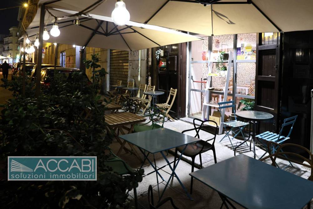 locale commerciale in vendita a Palermo in zona Centro storico