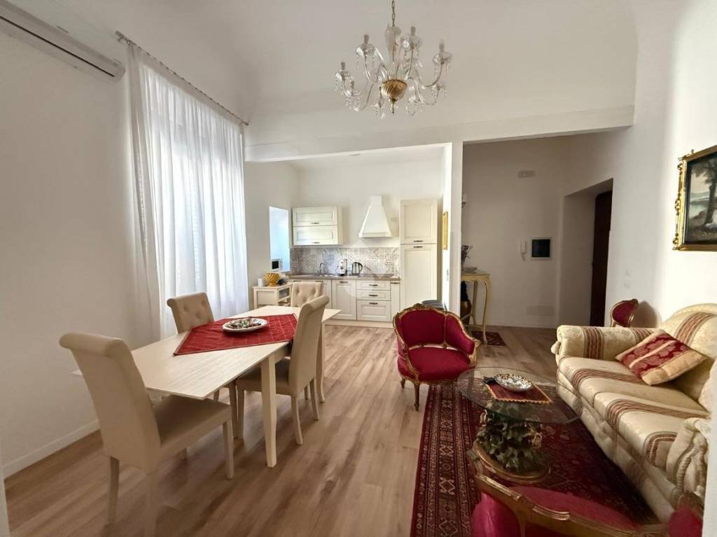 appartamento in vendita a Palermo in zona Centro storico