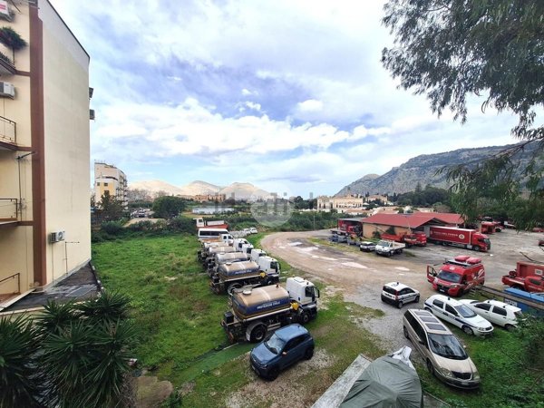 appartamento in vendita a Palermo in zona Pallavicino