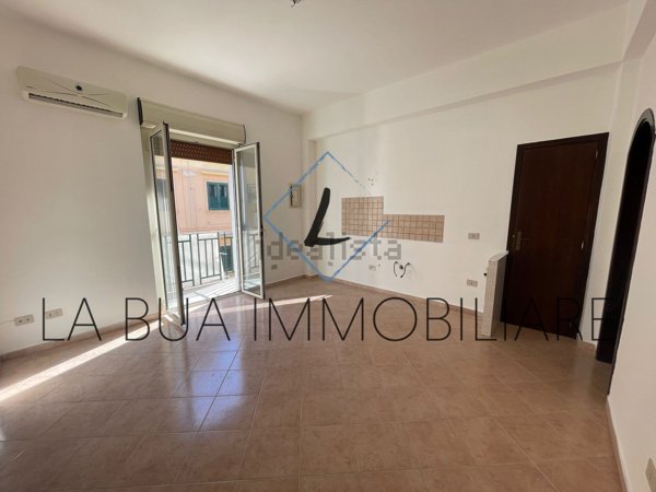 appartamento in vendita a Palermo in zona Zisa