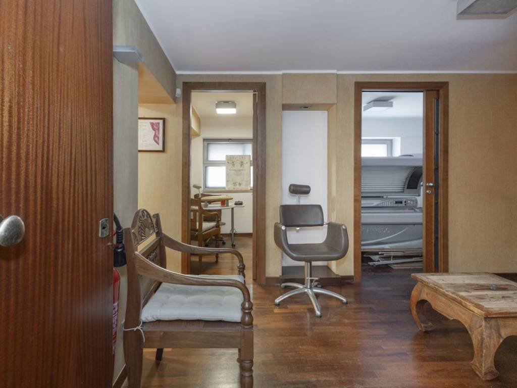 ufficio in vendita a Palermo in zona Oreto