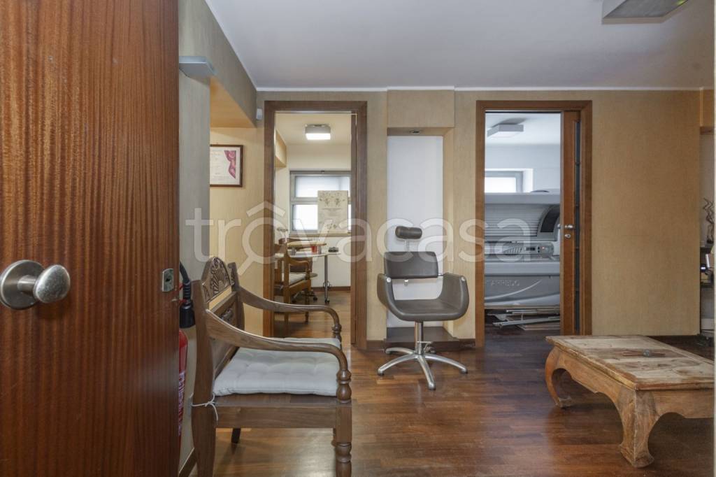 ufficio in vendita a Palermo in zona Oreto