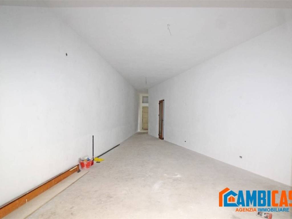 locale di sgombero in vendita a Palermo in zona Altarello