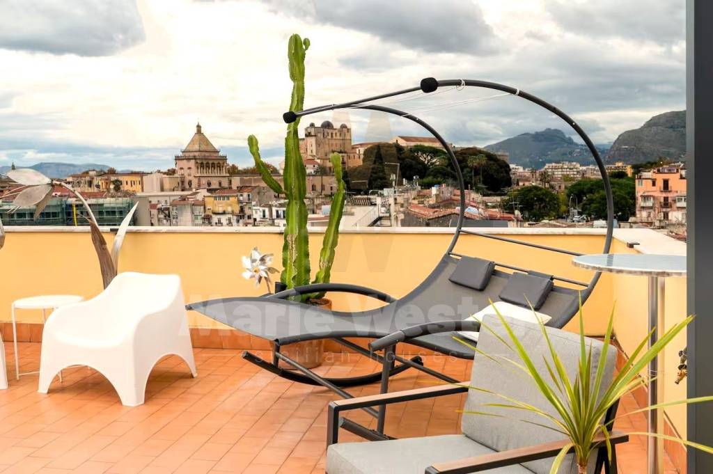 appartamento in vendita a Palermo in zona Zisa