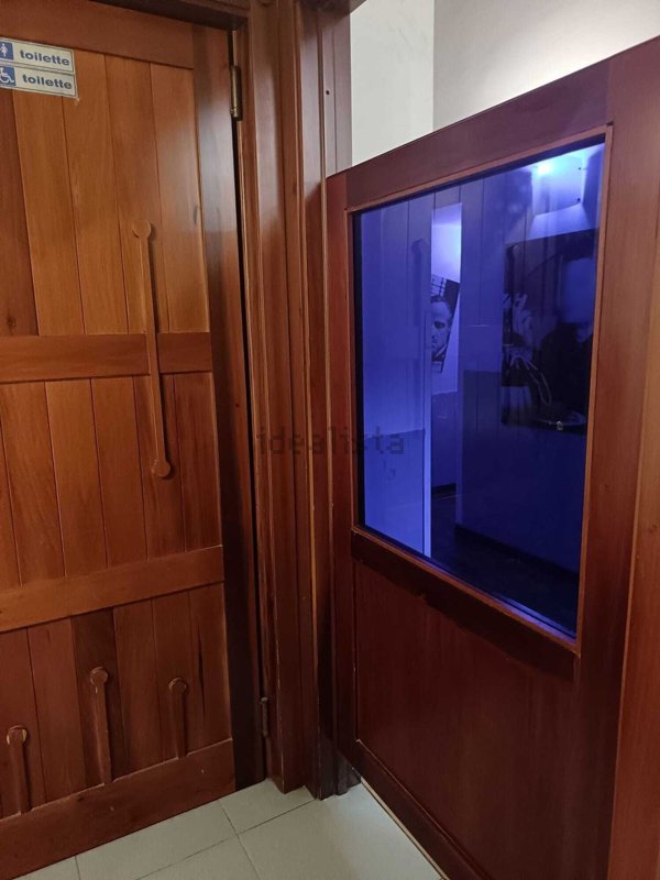 locale commerciale in vendita a Palermo