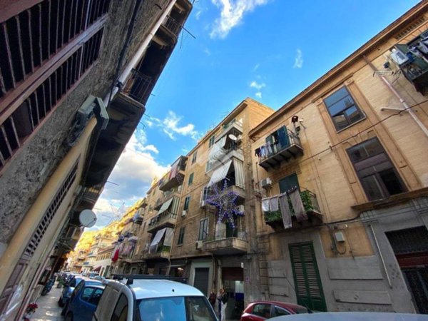 appartamento in vendita a Palermo in zona Montegrappa / Santa Rosalia
