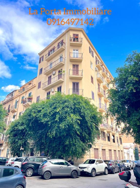 appartamento in vendita a Palermo in zona Zisa