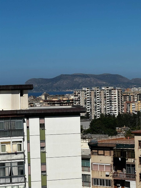 appartamento in vendita a Palermo in zona Montegrappa / Santa Rosalia