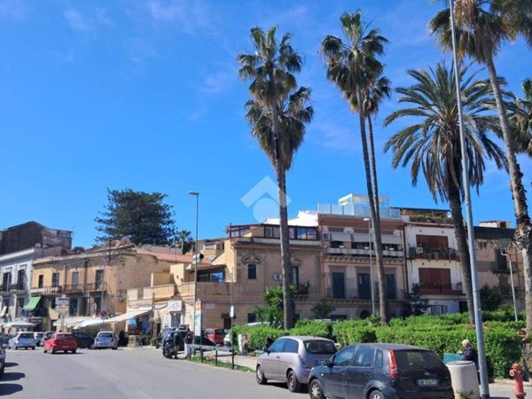 appartamento in vendita a Palermo in zona Arenella/Vergine Maria