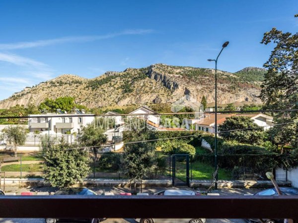 appartamento in vendita a Palermo in zona Mondello