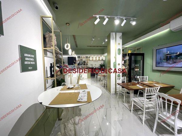 locale commerciale in vendita a Palermo in zona Resuttana
