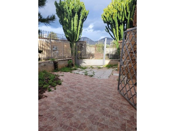 casa indipendente in vendita a Palermo in zona Pallavicino