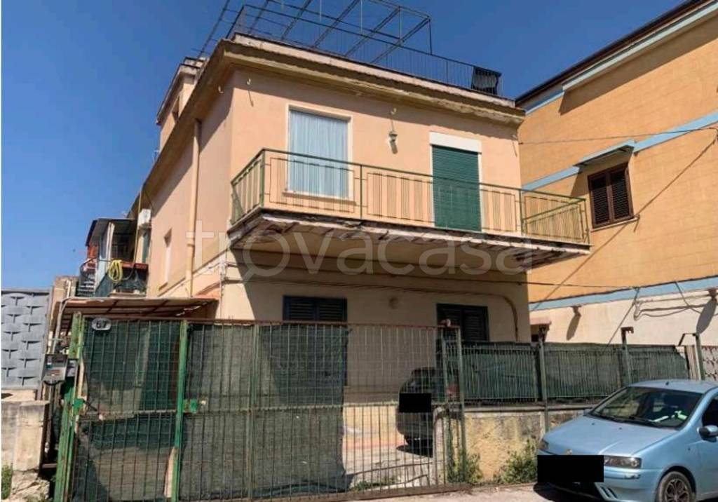 appartamento in vendita a Palermo in zona Villagrazia/Falsomiele