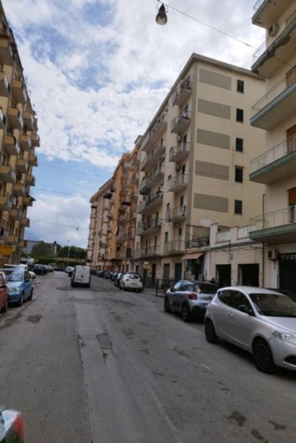 appartamento in vendita a Palermo in zona Oreto