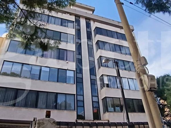 ufficio in vendita a Palermo in zona San Lorenzo