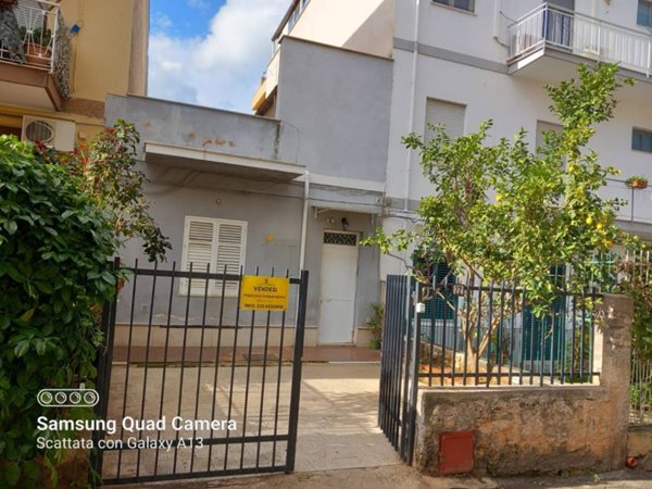 casa indipendente in vendita a Palermo in zona Pallavicino