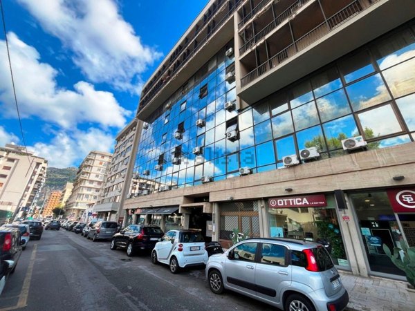 appartamento in vendita a Palermo in zona Resuttana