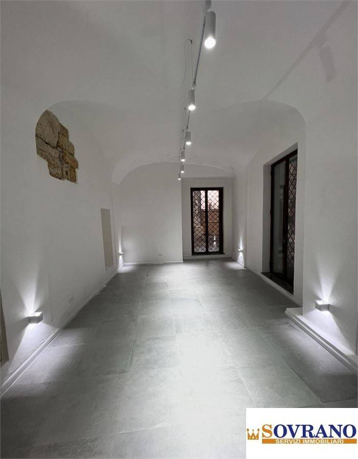 negozio in vendita a Palermo in zona Centro storico