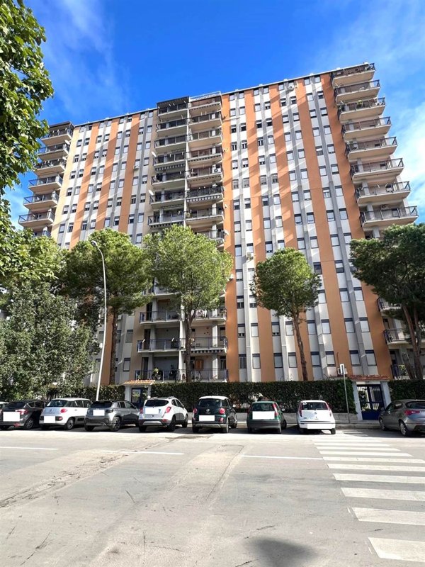 appartamento in vendita a Palermo in zona Chiavelli
