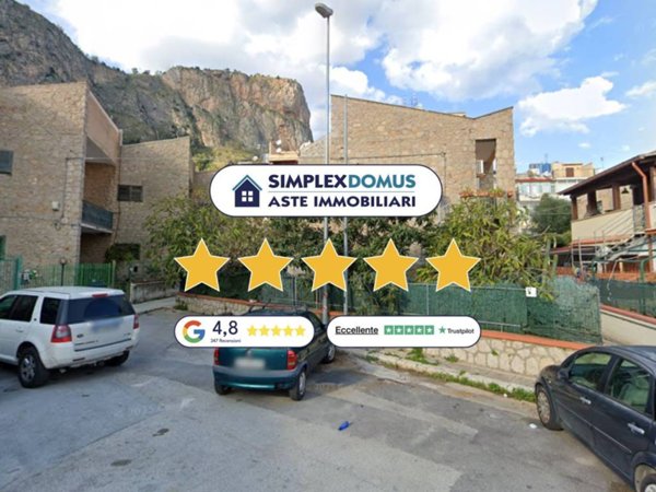 appartamento in vendita a Palermo in zona Arenella/Vergine Maria