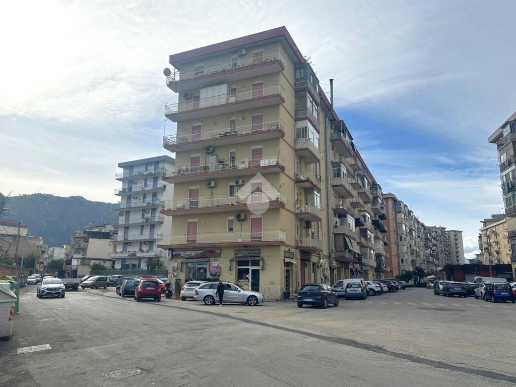 appartamento in vendita a Palermo
