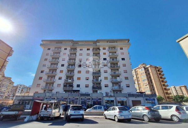appartamento in vendita a Palermo in zona Villagrazia/Falsomiele