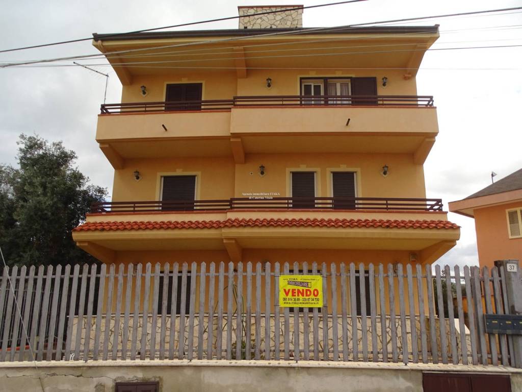 appartamento in vendita a Palermo in zona Oreto