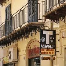 negozio in vendita a Palermo in zona Politeama