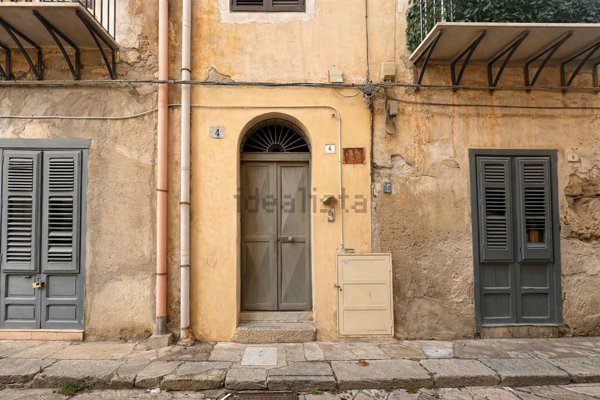 appartamento in vendita a Palermo in zona Montepellegrino