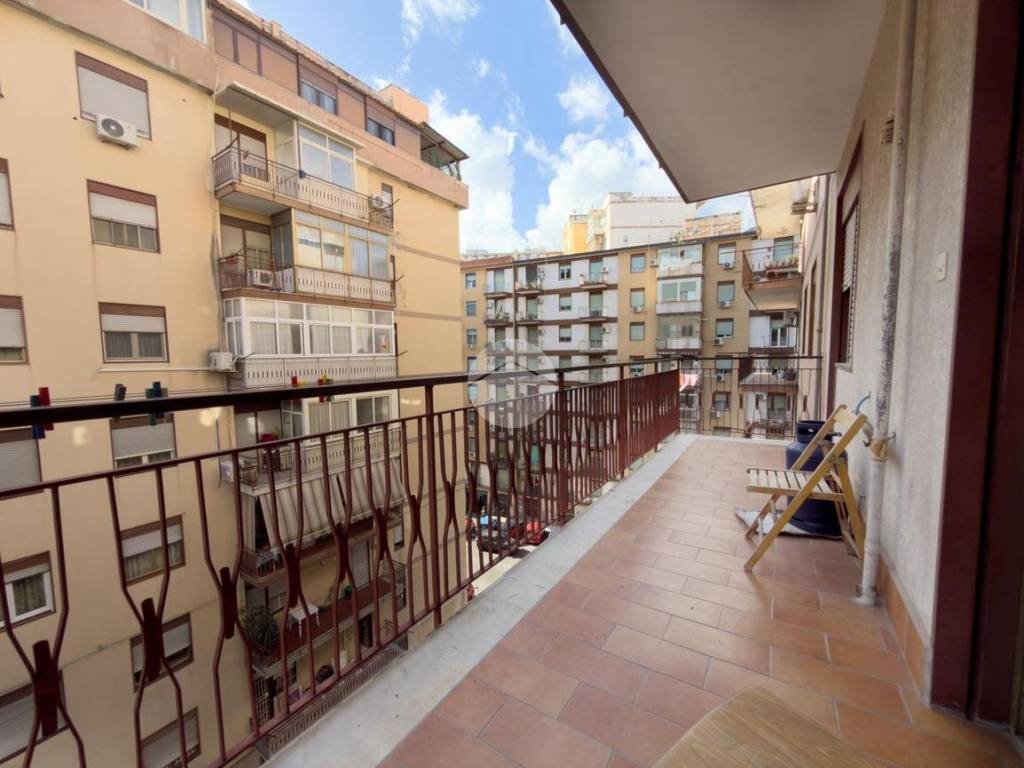 appartamento in vendita a Palermo in zona Montegrappa / Santa Rosalia