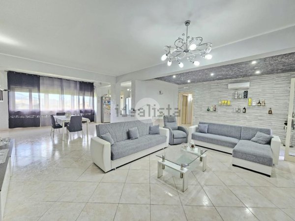 appartamento in vendita a Palermo in zona Villagrazia/Falsomiele