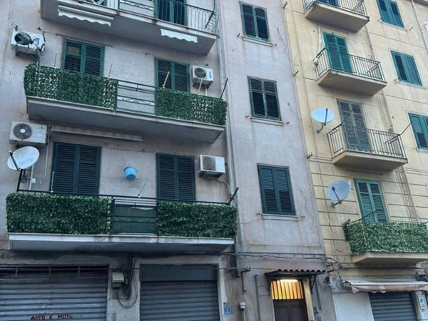 appartamento in vendita a Palermo in zona Zisa