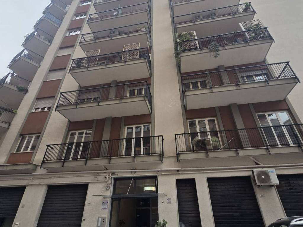 appartamento in vendita a Palermo in zona Malaspina/Palagonia