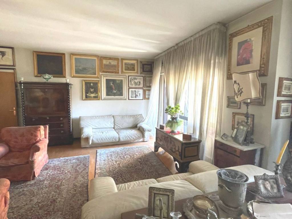 appartamento in vendita a Palermo in zona Arenella/Vergine Maria