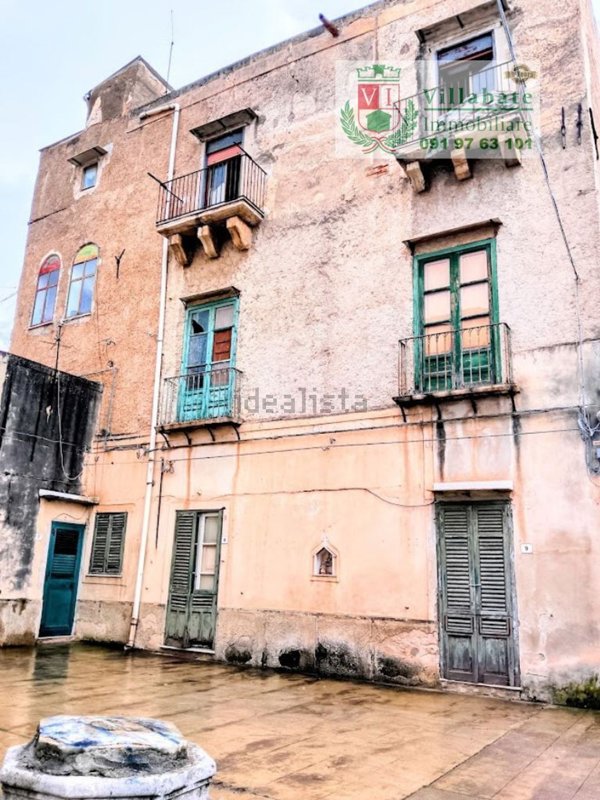 appartamento in vendita a Palermo in zona Chiavelli