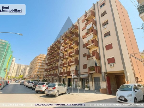 appartamento in vendita a Palermo in zona Noce