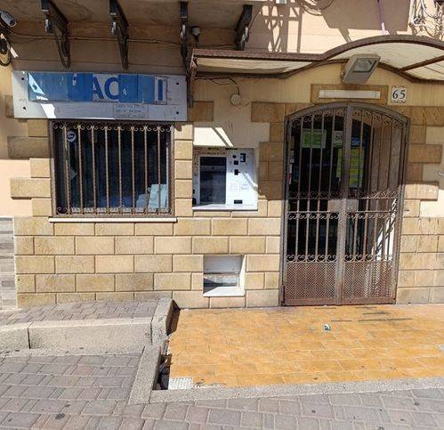 negozio in vendita a Palermo in zona Calatafimi / Cuba