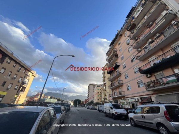 appartamento in vendita a Palermo in zona Zisa
