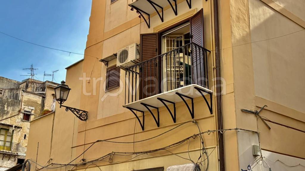 appartamento in vendita a Palermo in zona Centro storico