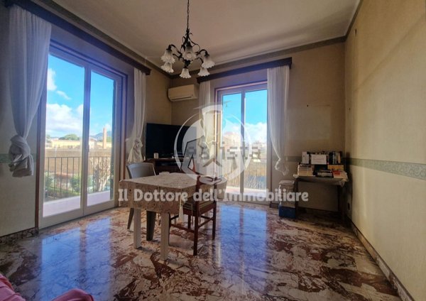 appartamento in vendita a Palermo in zona Zisa