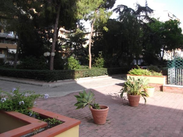 appartamento in vendita a Palermo in zona Malaspina/Palagonia