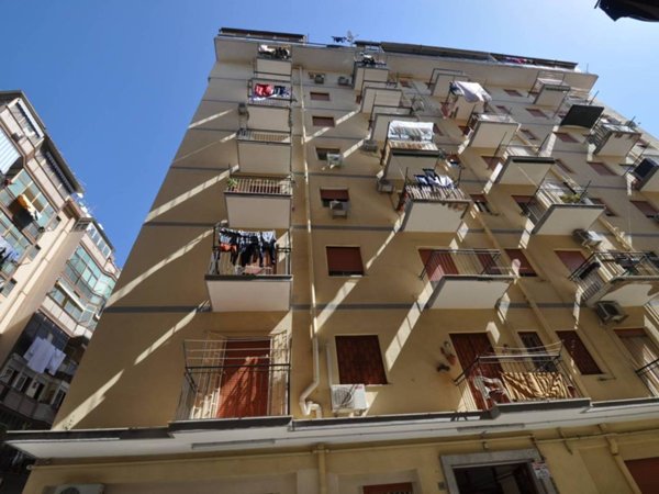 appartamento in vendita a Palermo in zona Malaspina/Palagonia
