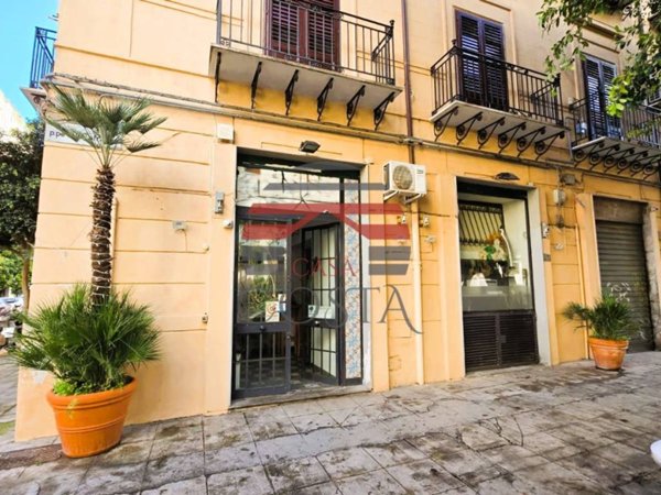 negozio in vendita a Palermo in zona Libertà
