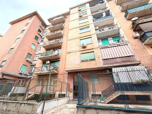 appartamento in vendita a Palermo in zona Zisa