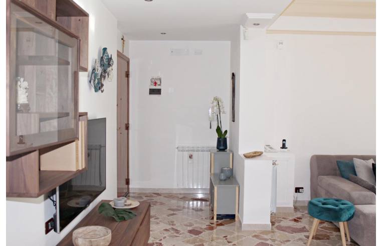 appartamento in vendita a Palermo in zona Chiavelli