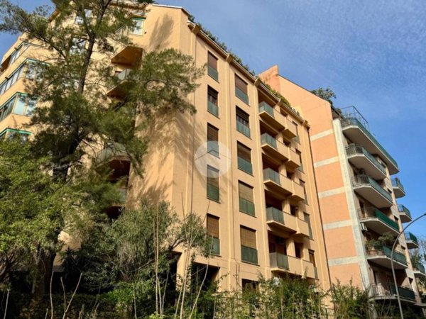 appartamento in vendita a Palermo in zona Malaspina/Palagonia