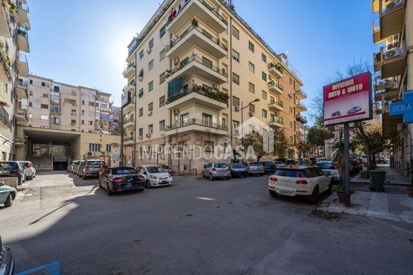 appartamento in vendita a Palermo in zona Libertà