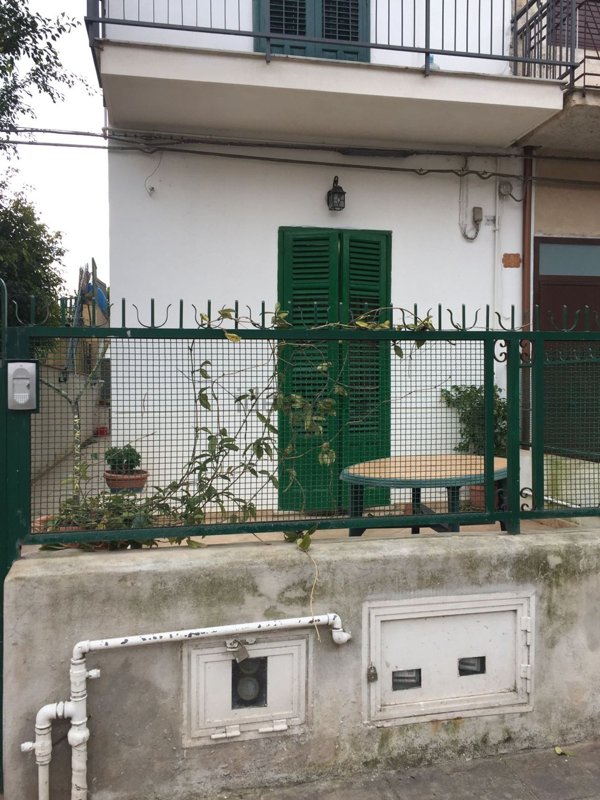 casa indipendente in vendita a Palermo in zona Mondello